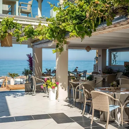Romantic Palace Πανσιόν Άγιος Γόρδιος